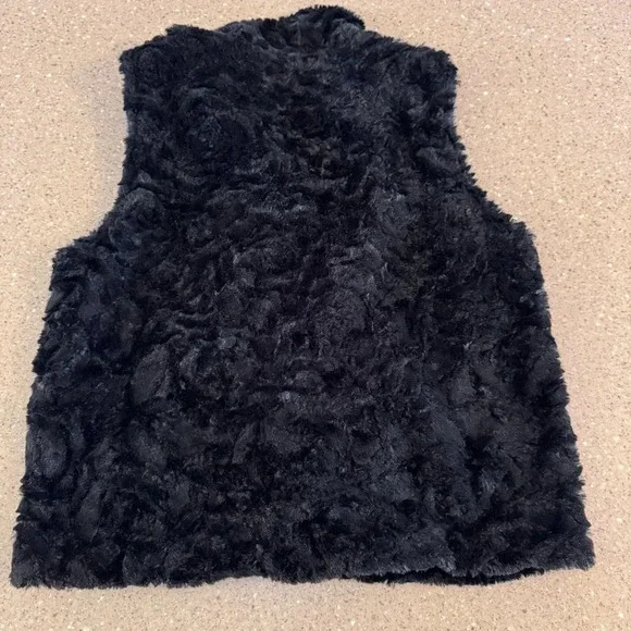 Betsey Johnson Shaggy Faux Fur Black Vest Large Festive Rockstar Y2K Retro Party - Picture 2 of 7